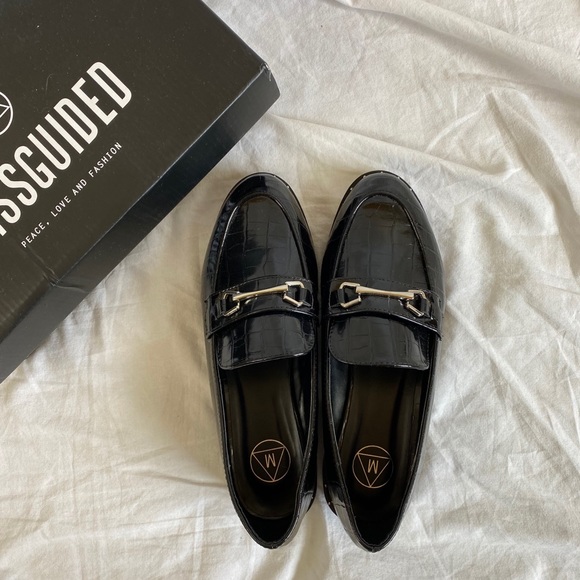 MISSGUIDED patent faux leather croc loafers - Picture 2 of 11